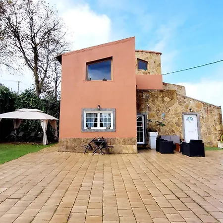 De La Paz Villa