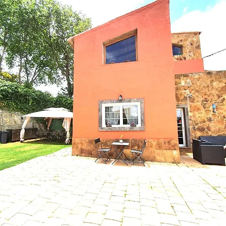 De La Paz Villa *